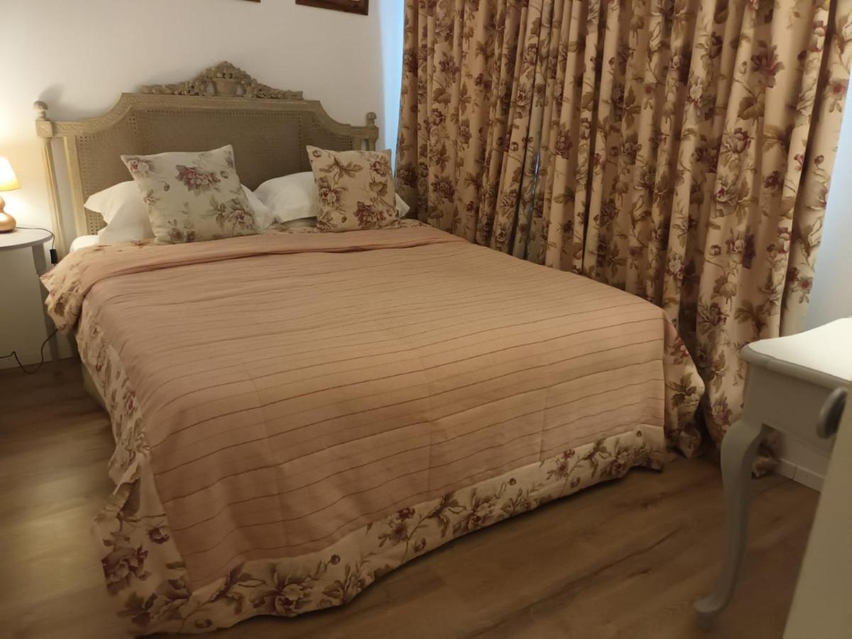 Grand Boutique Hotel Бухарест Екстер'єр фото