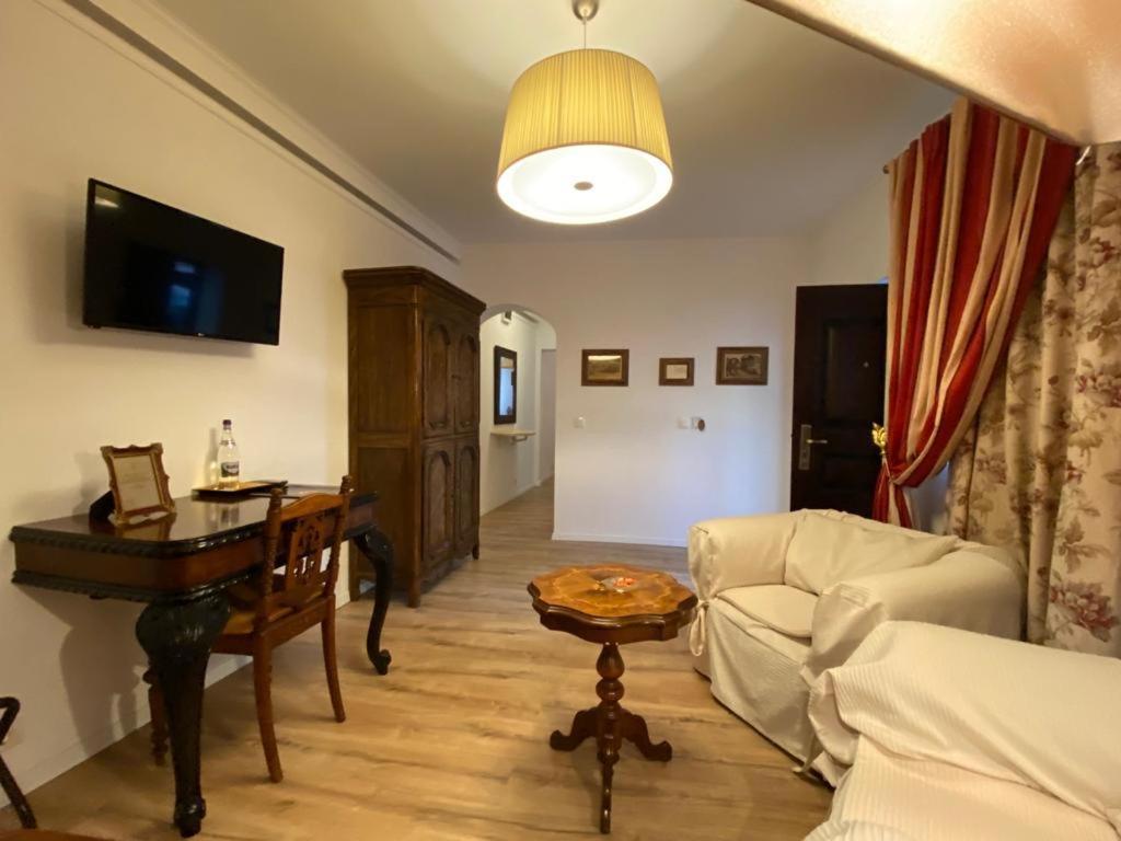 Grand Boutique Hotel Бухарест Екстер'єр фото
