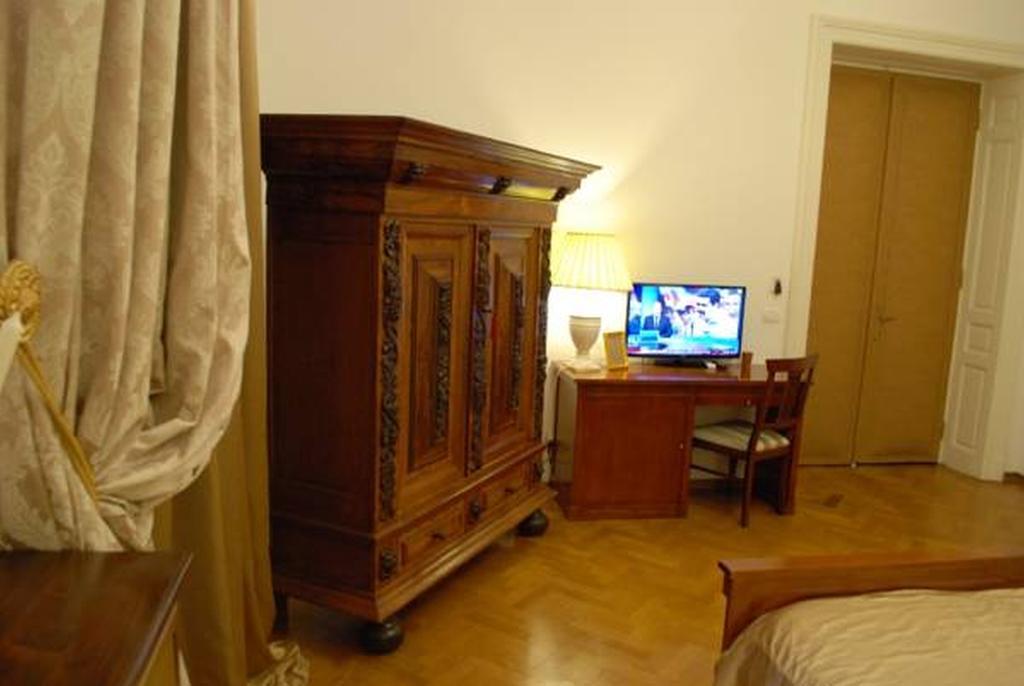 Grand Boutique Hotel Бухарест Екстер'єр фото